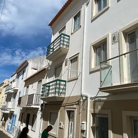 100 Meters From The Beach! Rua Da Regeneracao Nazaré Exterior foto