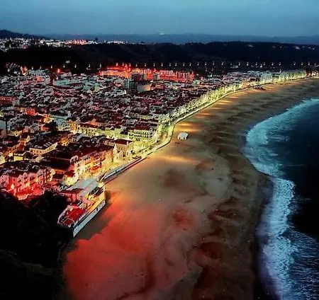 100 Meters From The Beach! Rua Da Regeneracao Nazaré Exterior foto