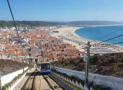 100 Meters From The Beach! Rua Da Regeneracao Nazaré Exterior foto